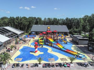 Parque aquático infantil