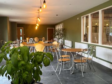 Das Café