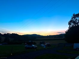 Bellissimi tramonti e nessun inquinamento luminoso… ottima osservazione delle stelle!
