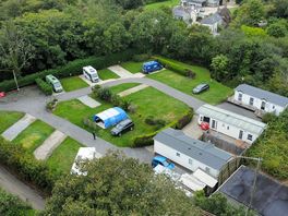 Standpladser og fastligger-campingvogne