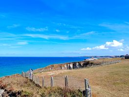 View of the cliff & beautiful sea