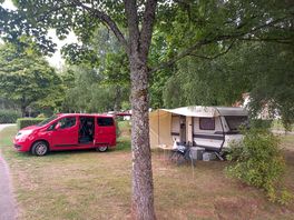 Emplacements spacieux sans délimitation extrême