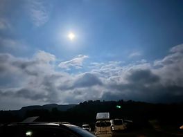 Nuit au clair de lune au camping