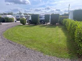 Piccola piazzola per tenda da zaino in spalla o camper sotto i 5 m senza tendalino